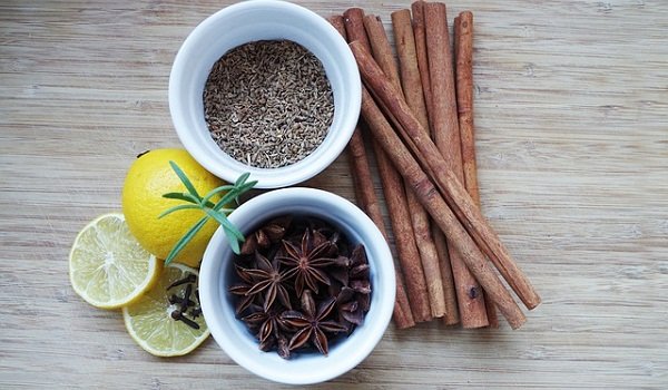 Many herbs, spices, and plant roots are known to be beneficial for digestive health.