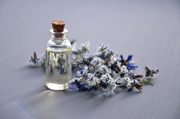 Homemade Oatmeal Lavender Face Scrub for Sensitive Skin