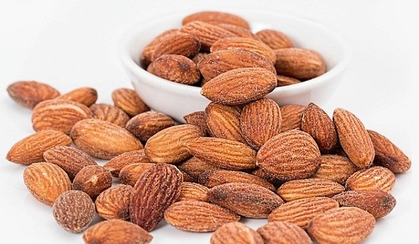 A one-ounce serving of almonds contains 75 mg of magnesium.