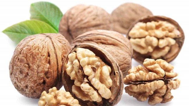 Walnuts are an ultimate brain food!